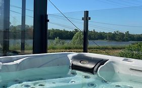 Jacuzzi Et Vue Sur Loire - Maison D'Hotes L'Odyssee